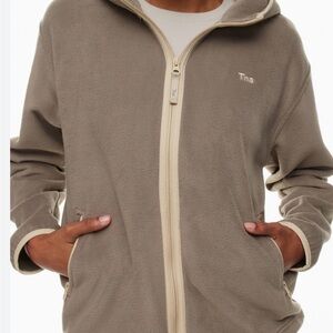 147 tna aritzia Polar Oversized Zip Hoodie fleece sz 2xs